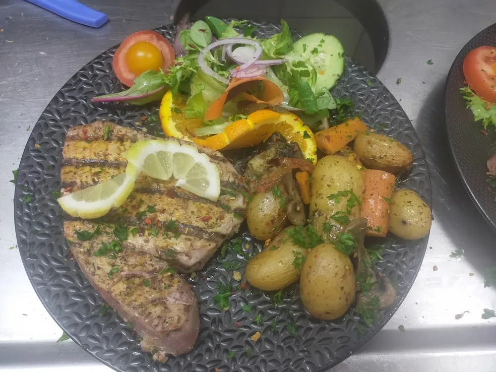 Pavé de Thon Rouge Et Petites Grenailles de Noirmoutier